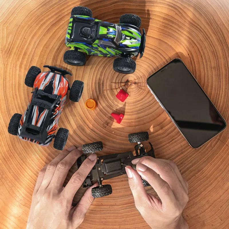  Remote Control Car, Remote Control Car Max 20 Km/H, 2.4Ghz High-Speed All-Terrain Outdoor Electric Toy Car